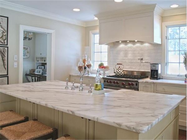 gray and white marble countertops