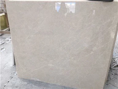 Golvplattor i beige marmor