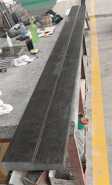 Dörrtröskel i kalksten