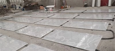 Vita onyx kompositplattor